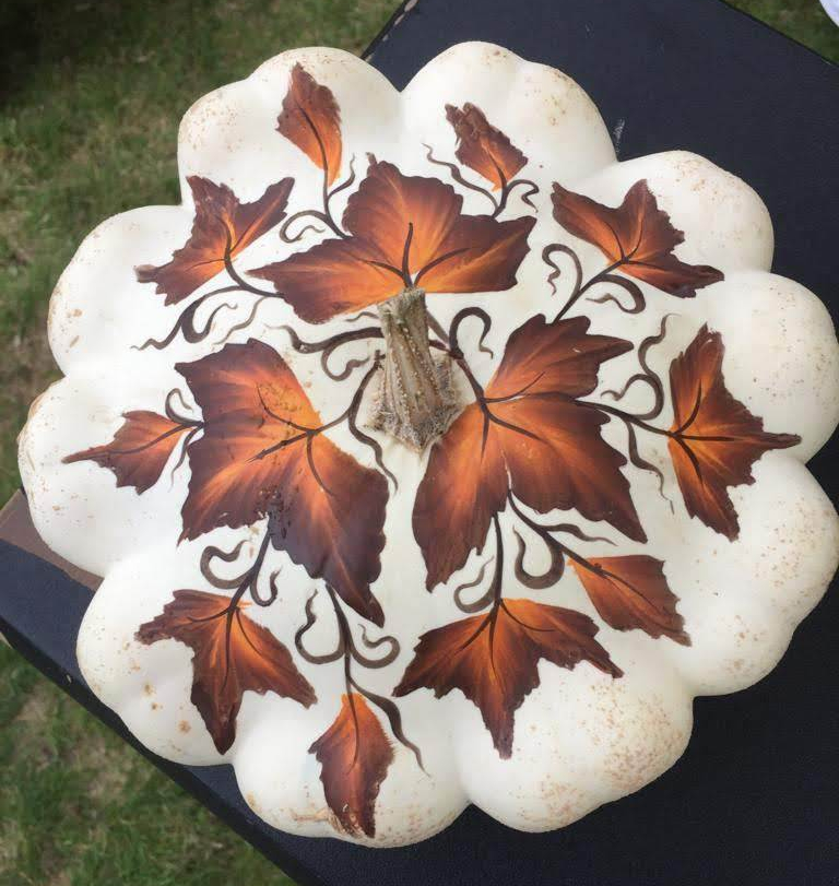 Autunmnal decorated patty pan squash